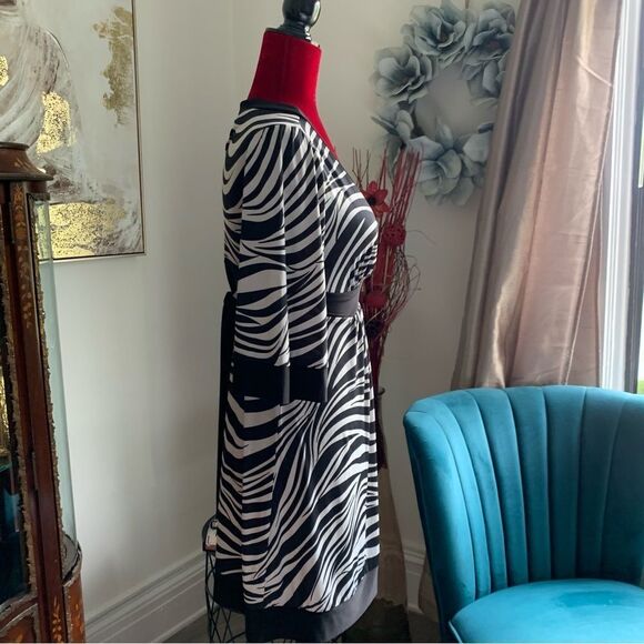 MY MICHELLE MINI DRESS - Picture 2 of 10